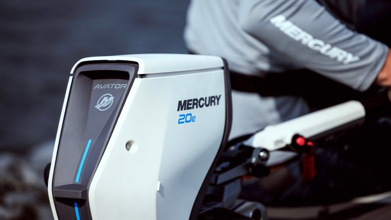 MERCURY MARINE LAUNCHES AVATOR™ 20E AND 35E ELECTRIC OUTBOARDS
